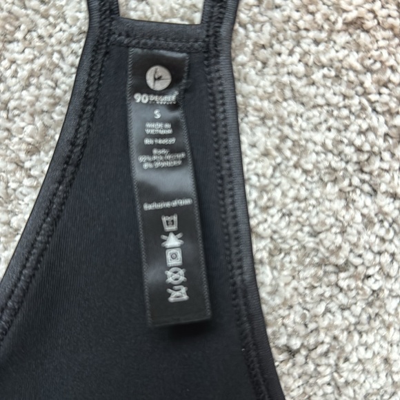 90 Degree by Reflex sexy cut out work out top - Picture 3 of 9